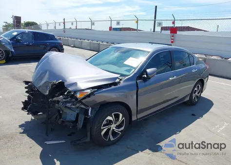 2017 Honda Accord Lx z USA, uszkodzony, nr VIN 1HGCR2F4XHA157213